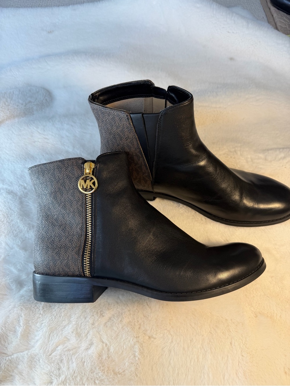 Michael Kors Black Leather Ankle Boots with Brown MK Logo Size 9.5